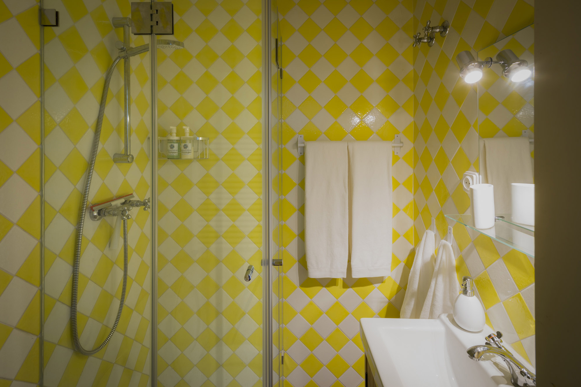 Bathroom in room Capuchos